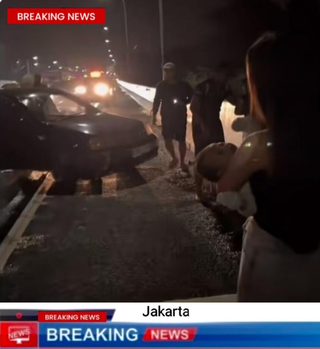 Detik detik Pengendara Mobil Listrik BYD Kabur Usai Tabrak Kendaraan Lain