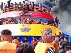 KM Barcelona Terbakar di Perairan Pulau Talise, Penumpang Lompat ke Laut