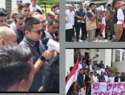 Aksi Unjuk Rasa Mahasiswa ke Gedung DPRD Labuhanbatu Utara