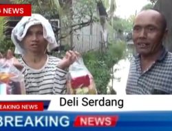 Jurnalis Deli Serdang Door to door Bantu Warga Terdampak Banjir