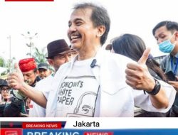 Roy Suryo Pimpin Aksi di DPR, Tuntut Jokowi Buka Ijazah ke Publik