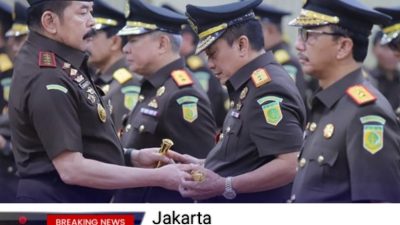 Jaksa Agung Lantik 15 Kajati, Minta Perhatian Khusus Pada Kasus Besar